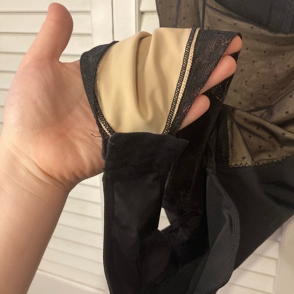 Jaclyn Smith Collections Black And Cream Lace Shapewear One Piece Size 2X - Picture 8 of 12